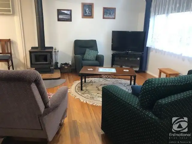 Second view of Homely house listing, 10 Coleman Court, Dartmouth VIC 3701
