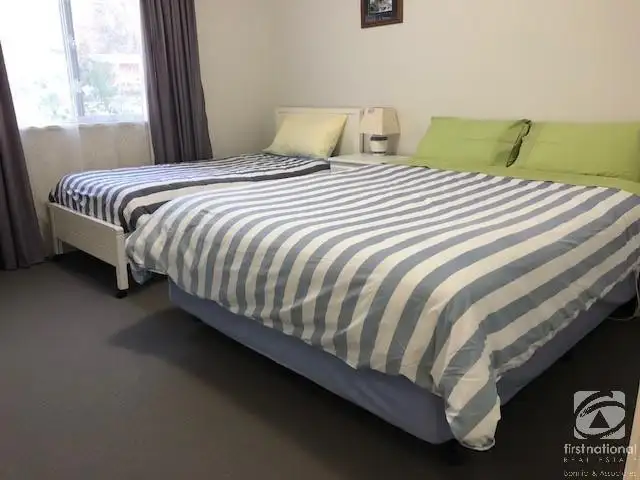 Fifth view of Homely house listing, 10 Coleman Court, Dartmouth VIC 3701