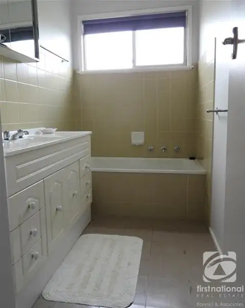 Seventh view of Homely house listing, 10 Coleman Court, Dartmouth VIC 3701