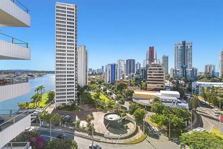 30/40 Ferny Avenue, Surfers Paradise QLD 4217