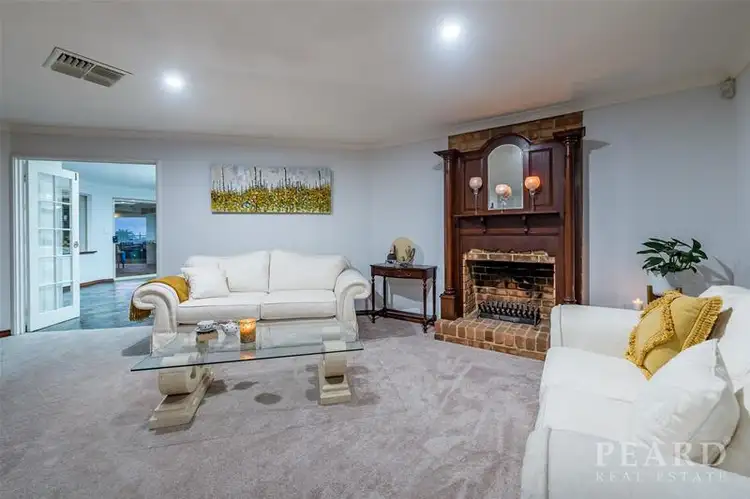 8 Ocean Shores Edge, Connolly WA 6027