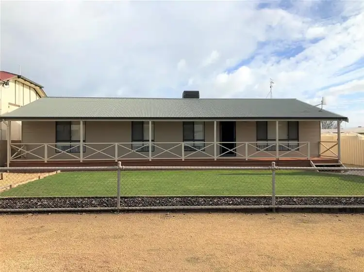 32 Lawhill Street, Port Victoria SA 5573