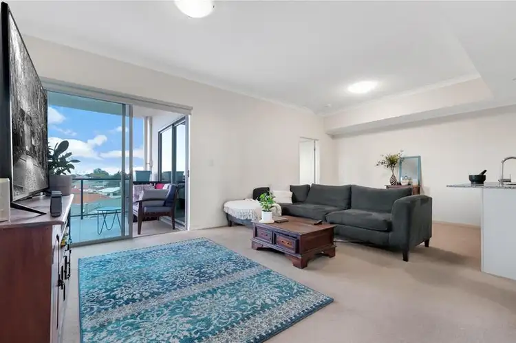 402/1 Kingsmill Street, Chermside QLD 4032