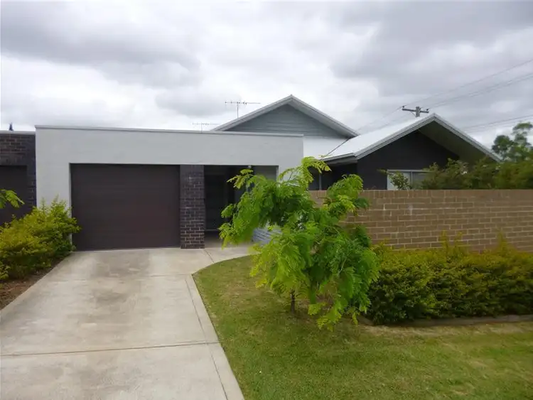 1/4 Foster Street, Tenambit NSW 2323