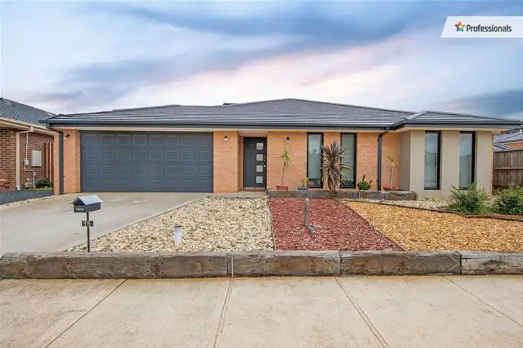 95 Arnolds Creek Boulevard, Melton West VIC 3337