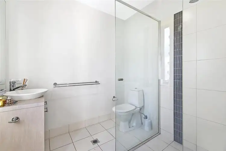 Sixth view of Homely townhouse listing, 2/75 Benowa Road, Southport QLD 4215