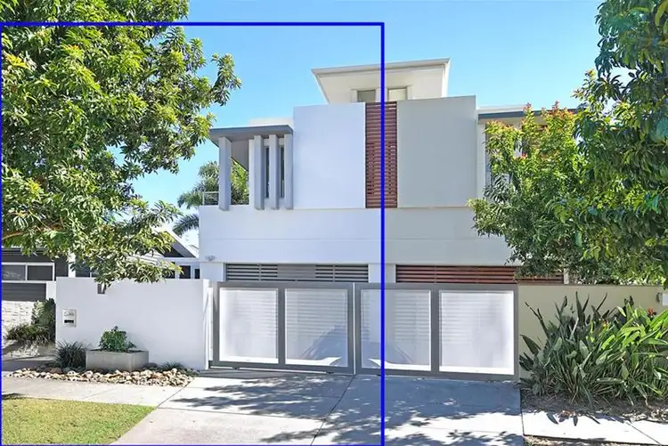 Second view of Homely villa listing, 2/12 Oak Avenue, Surfers Paradise QLD 4217