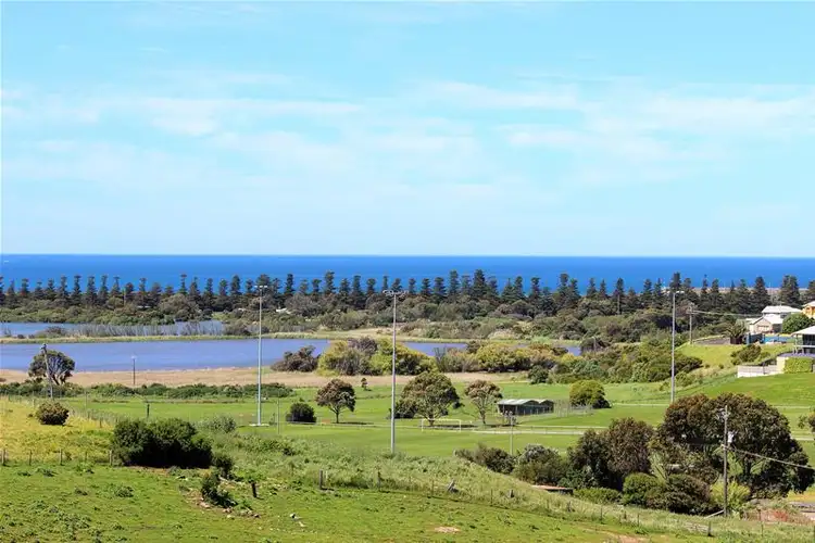 Second view of Homely house listing, 4/288 Merri Crescent, Warrnambool VIC 3280