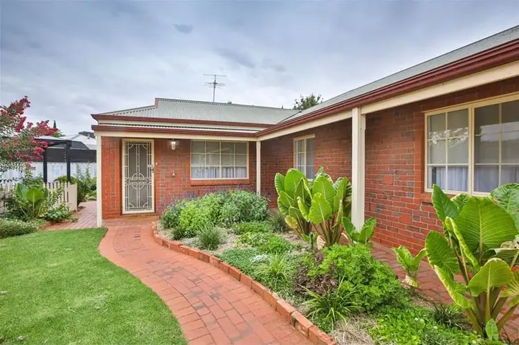 12A Ribarits Court