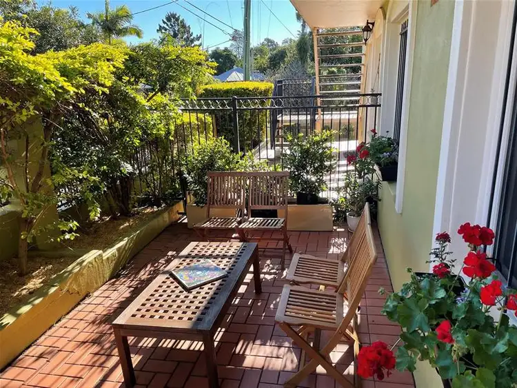 2/19 Ampthill Street, Highgate Hill QLD 4101