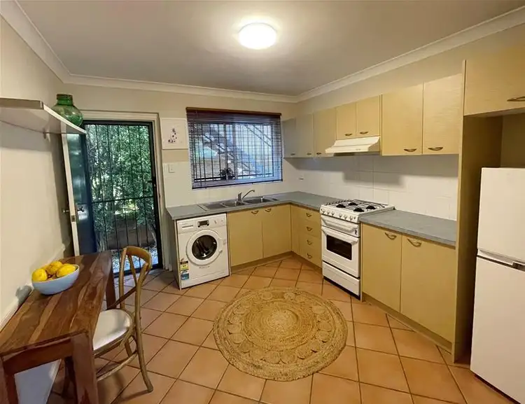 Fifth view of Homely apartment listing, 2/19 Ampthill Street, Highgate Hill QLD 4101