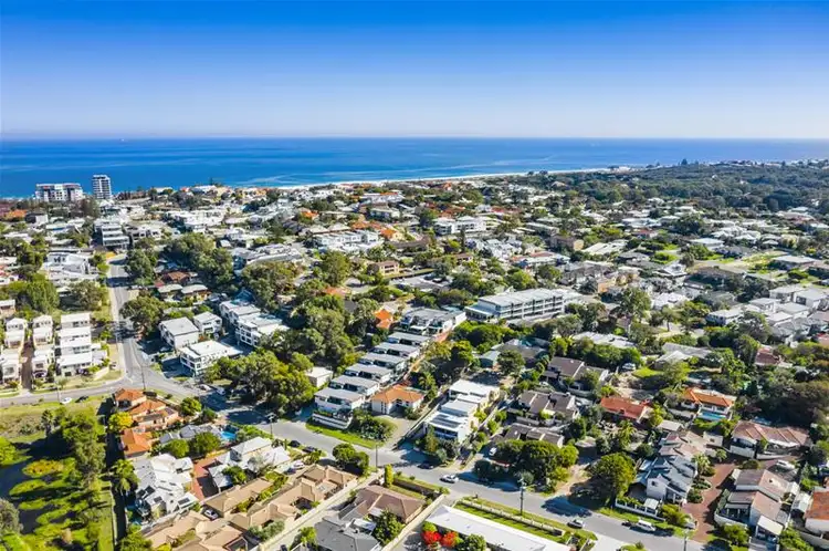 Fifth view of Homely villa listing, 6/36 Sackville Terrace, Scarborough WA 6019
