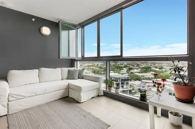 30906/2 Harbour Road, Hamilton QLD 4007