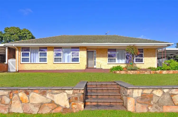 4 Cameron Avenue, Darlington SA 5047