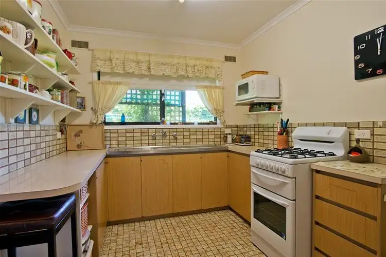 Fifth view of Homely unit listing, 2/16 Simpson Street, Bacchus Marsh VIC 3340