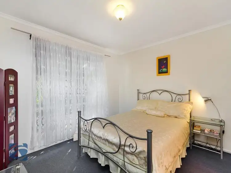 Fifth view of Homely house listing, 4 The Ridge, Hampton Park VIC 3976