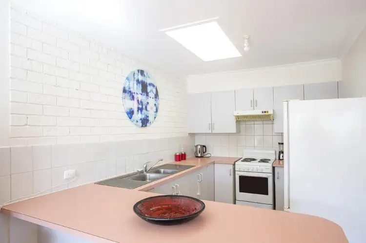 Fifth view of Homely unit listing, 4/5 Drinnan Close, Surf Beach NSW 2536