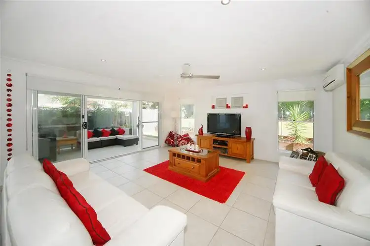 6 Flindersia Place, Mountain Creek QLD 4557