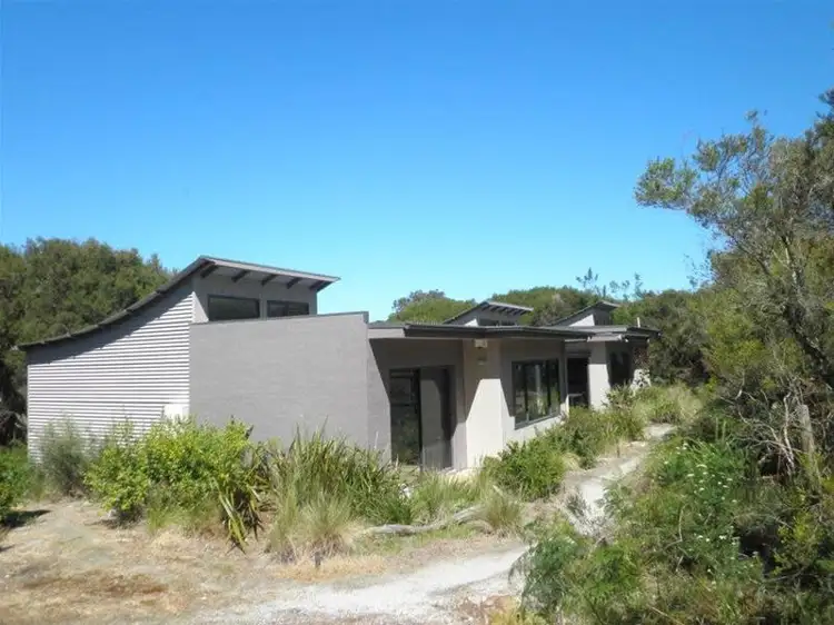 105 Albert Ruttle Drive, Inverloch VIC 3996