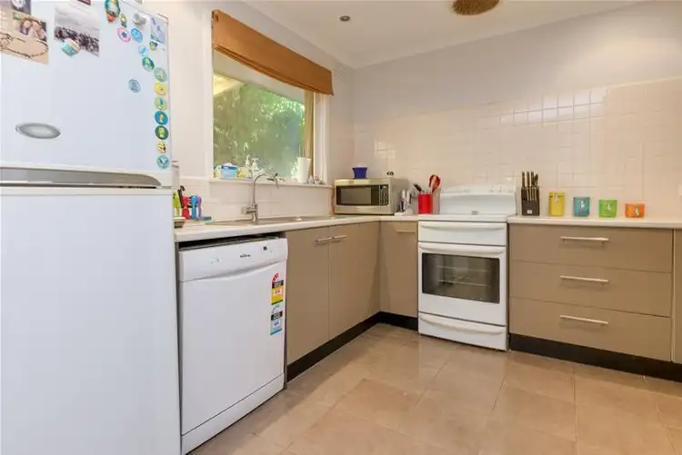 12 Chelbara Crt, Chelsea VIC 3196
