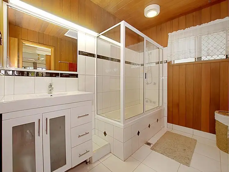 Fifth view of Homely house listing, 4 Bokirana Crescent, Kirwan QLD 4817