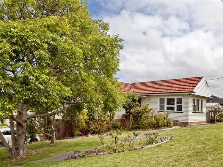 Second view of Homely house listing, 17 Candish Crescent, Whitebridge NSW 2290
