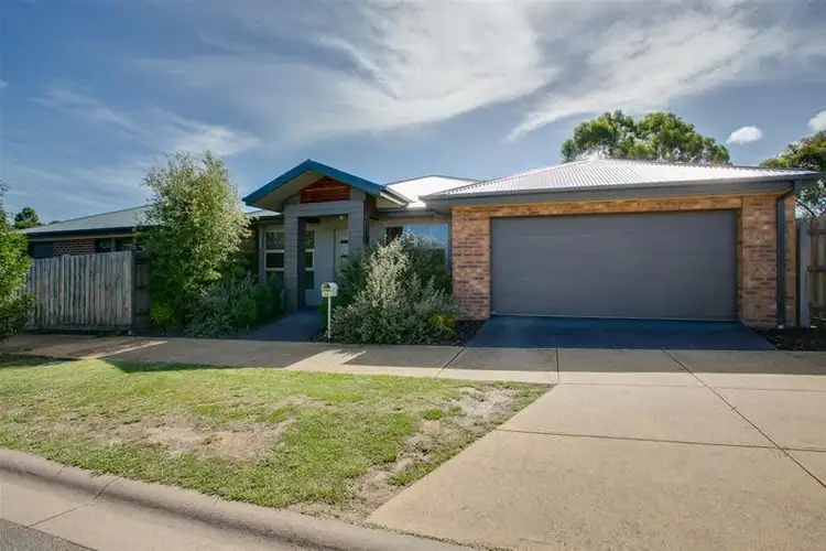 Second view of Homely house listing, 48 Banksia Crescent, Tyabb VIC 3913