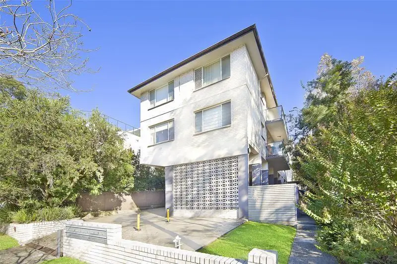 Main view of Homely unit listing, 10/25 Sturdee Parade, Dee Why NSW 2099