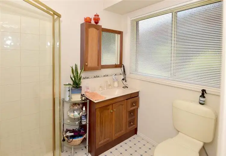 Sixth view of Homely house listing, 8 Emma Court, Leopold VIC 3224