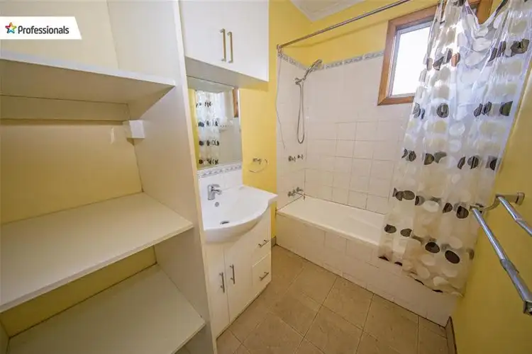 Seventh view of Homely house listing, 4 Lidgett Street, Bacchus Marsh VIC 3340