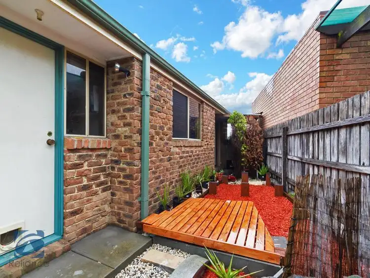 Seventh view of Homely house listing, 5 Munro Close, Hampton Park VIC 3976