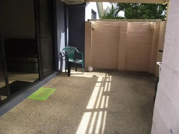 Seventh view of Homely unit listing, 4 Seabreeze Court, Sandstone Point QLD 4511