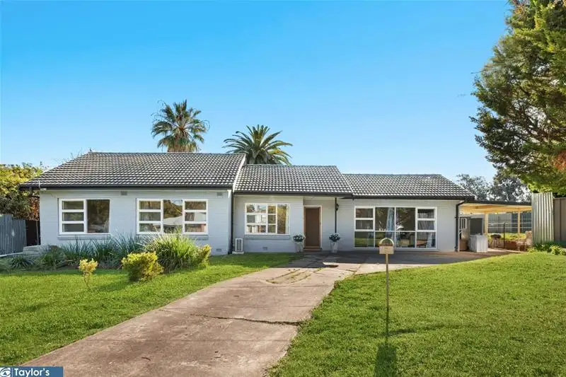 Main view of Homely house listing, 5 Heather Court, Para Vista SA 5093