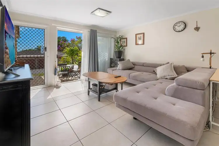 17/5 Greenlands Drive, Varsity Lakes QLD 4227