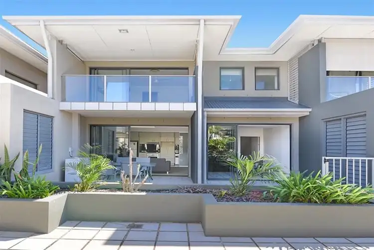 Main view of Homely apartment listing, 4/45 Bundall Road, Surfers Paradise QLD 4217