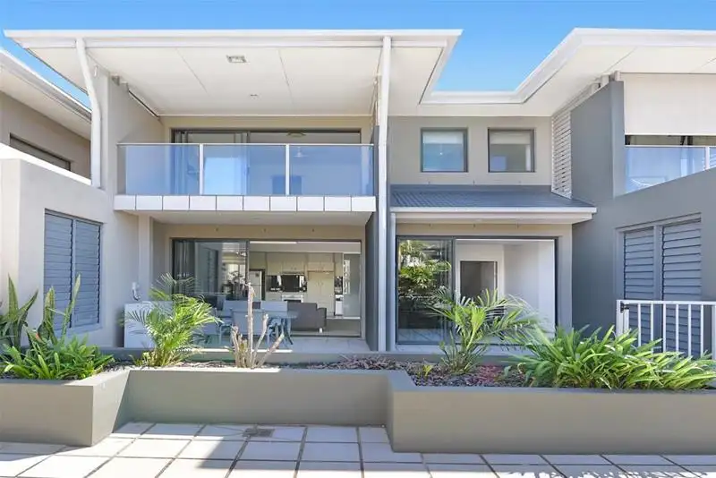 Main view of Homely apartment listing, 4/45 Bundall Road, Surfers Paradise QLD 4217