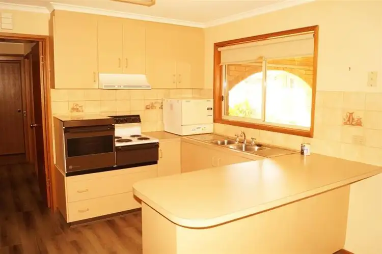 Fifth view of Homely apartment listing, 4/5 Brenion Street, Numurkah VIC 3636