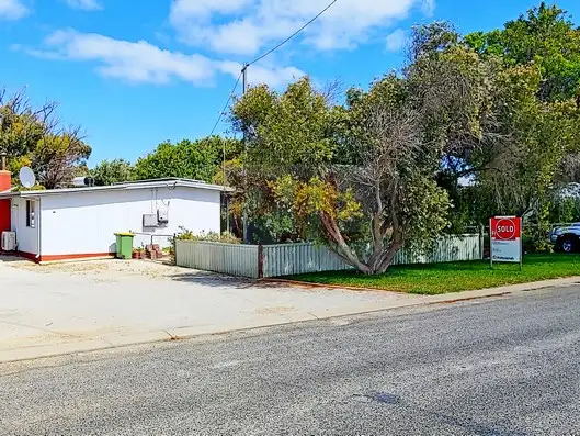 26 Cameron Street, Jurien Bay WA 6516