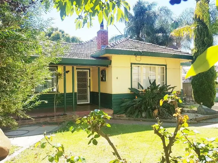 6 Charles Street, Moora WA 6510