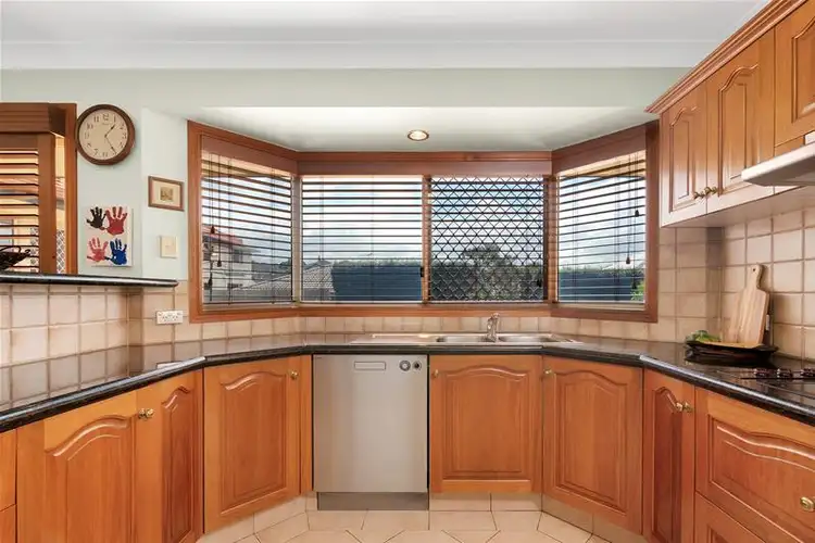 Fifth view of Homely house listing, 19 Braemar Place, Carindale QLD 4152