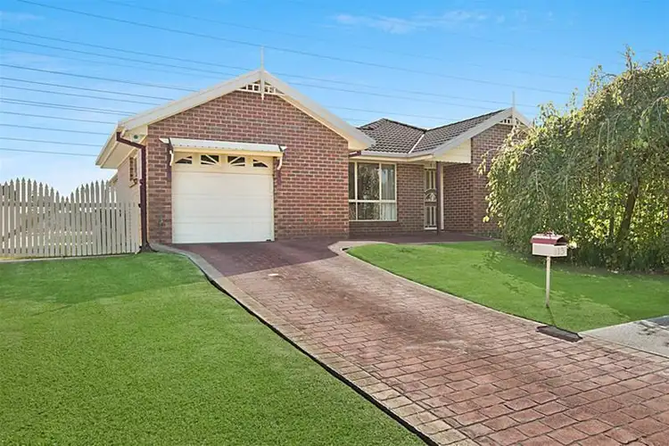 13 Decora Crescent, Warabrook NSW 2304