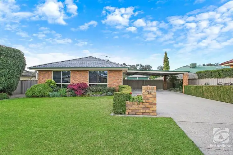 25 Birdie Street, West Wodonga VIC 3690