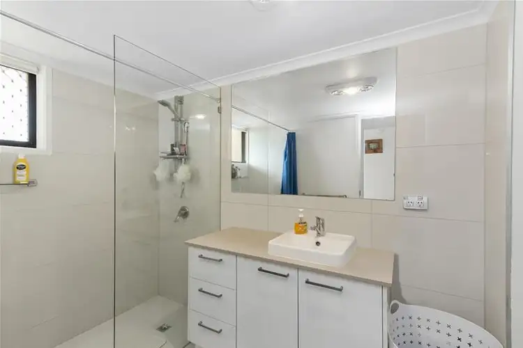 Fifth view of Homely unit listing, 2/19 Fifteenth Avenue, Palm Beach QLD 4221