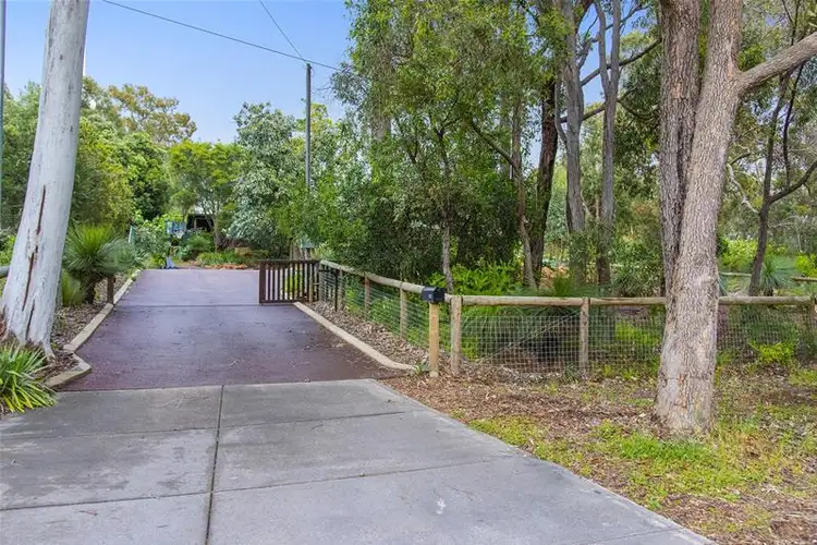 12 Glebe Road, Roleystone WA 6111