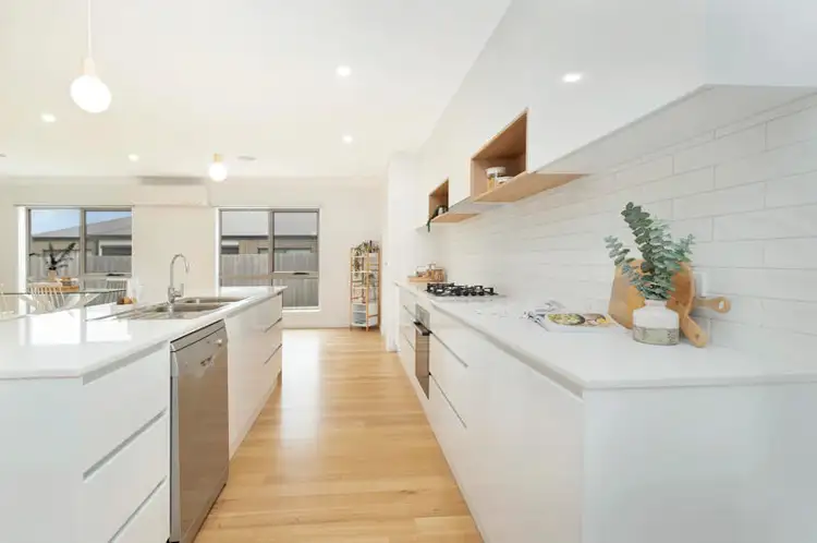 Second view of Homely house listing, 8 Jordan Place, Warrnambool VIC 3280