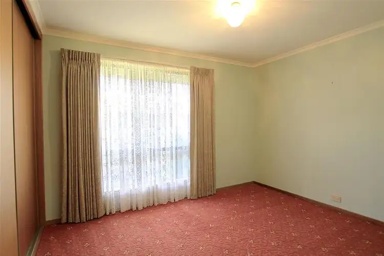 Fifth view of Homely house listing, 2 Honeyeater Court, Warrnambool VIC 3280