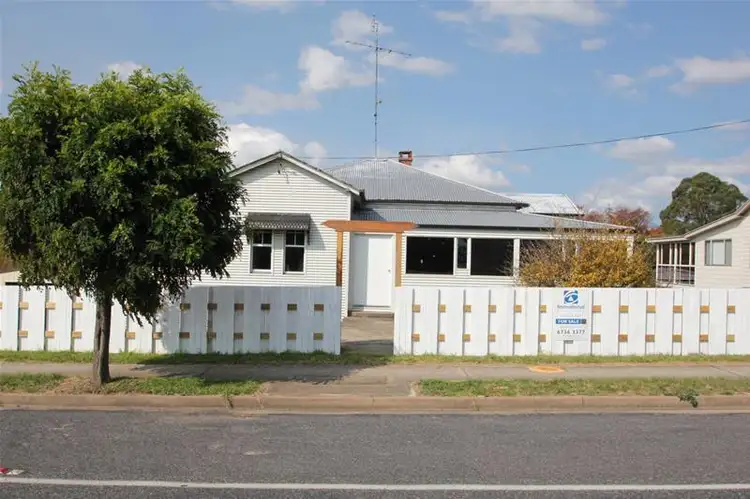 385 Rouse Street, Tenterfield NSW 2372