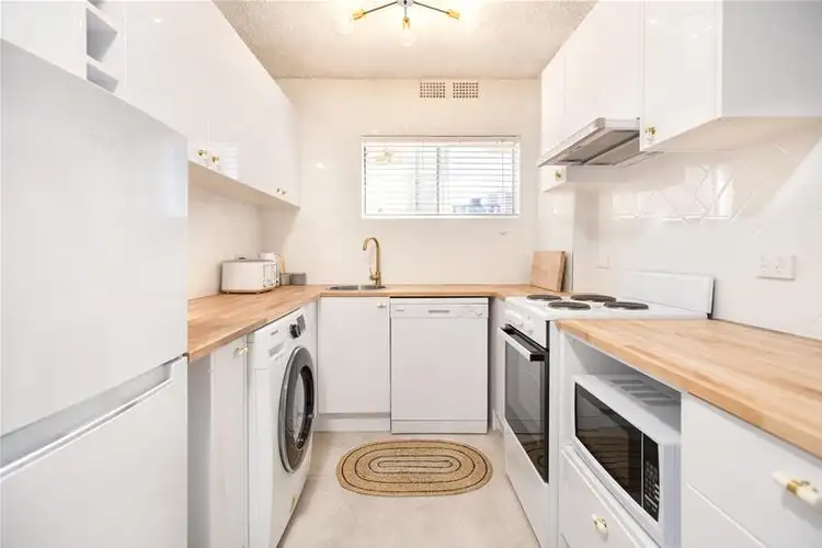 Fifth view of Homely apartment listing, 31/3049 Surfers Paradise Boulevard, Surfers Paradise QLD 4217