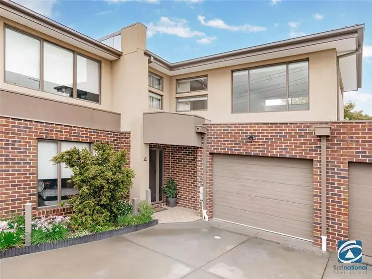 4/12 Merlynston Close, Dallas VIC 3047