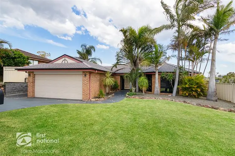 8 Rosa Close, Cameron Park NSW 2285